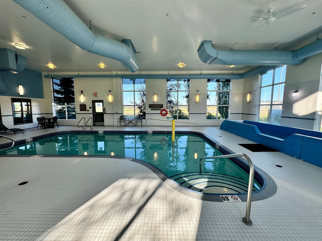 Microtel Inn & Suites by Wyndham Red Deer主图