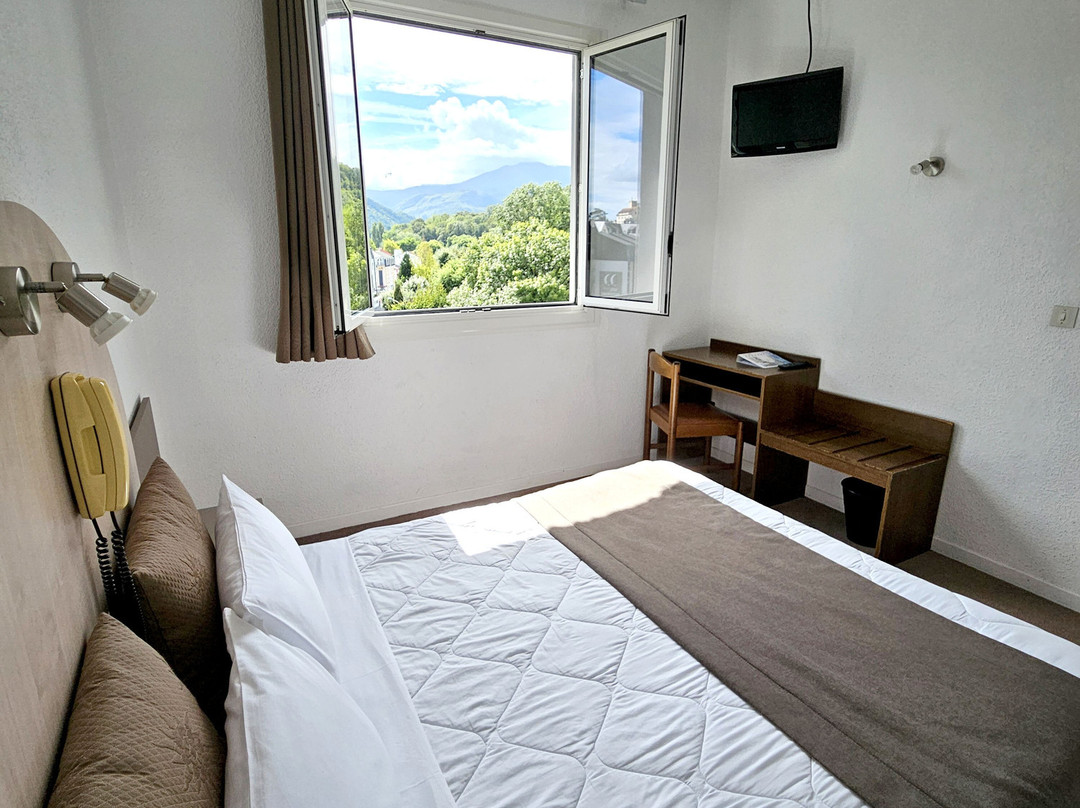 萨尔特巴黎圣母院酒店主图