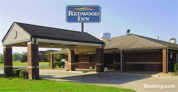 Redwood Inn and Suites主图