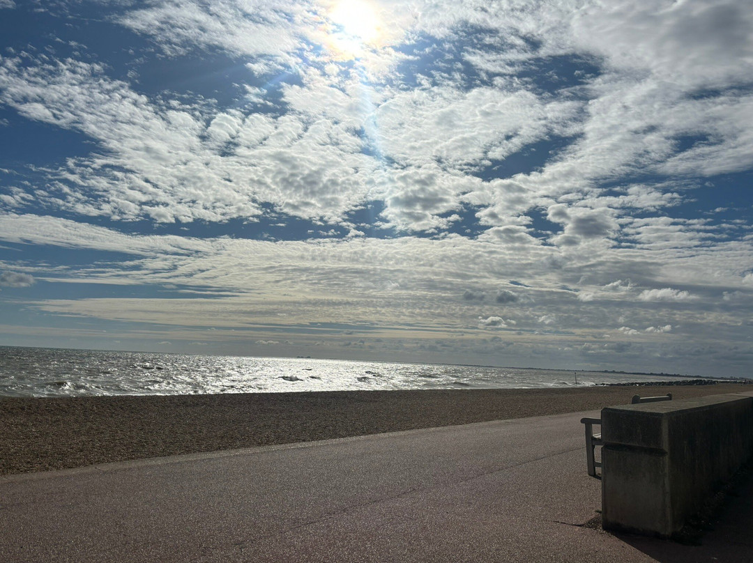 Hythe Beach景点图片