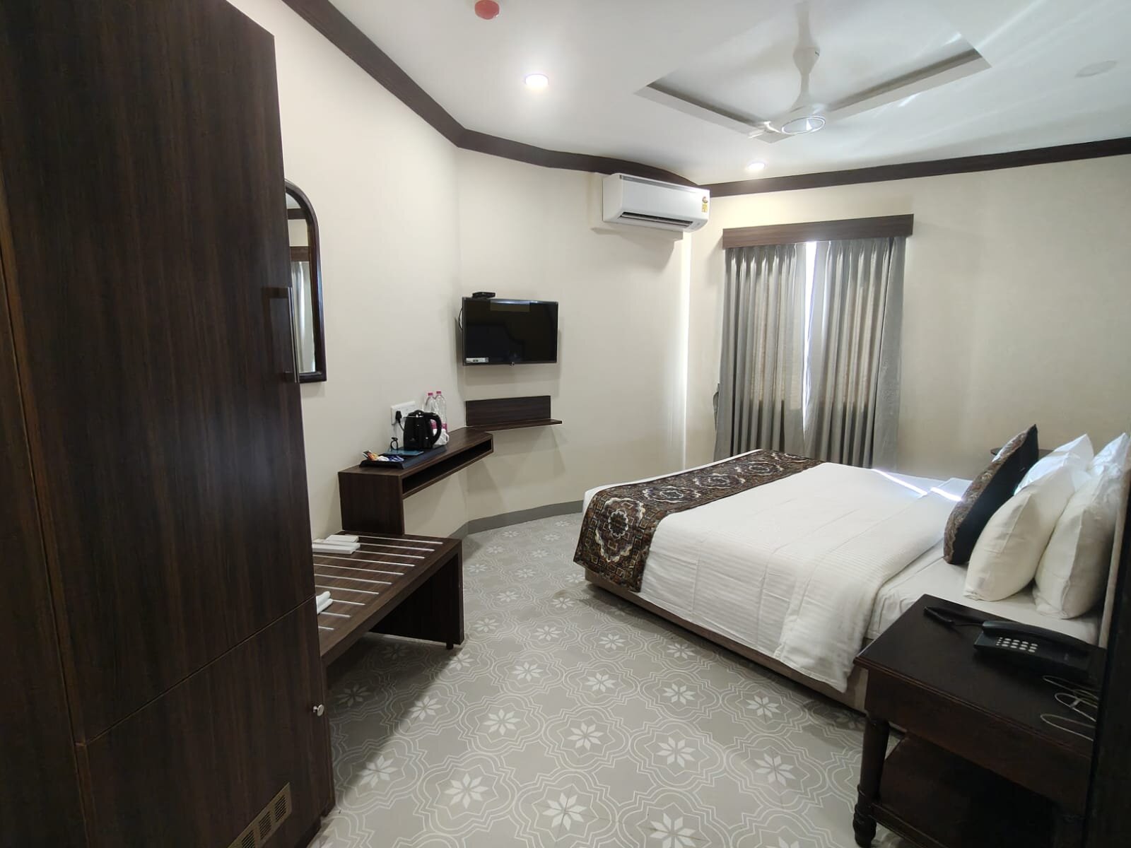 Hotel Prabhupada-客卧
