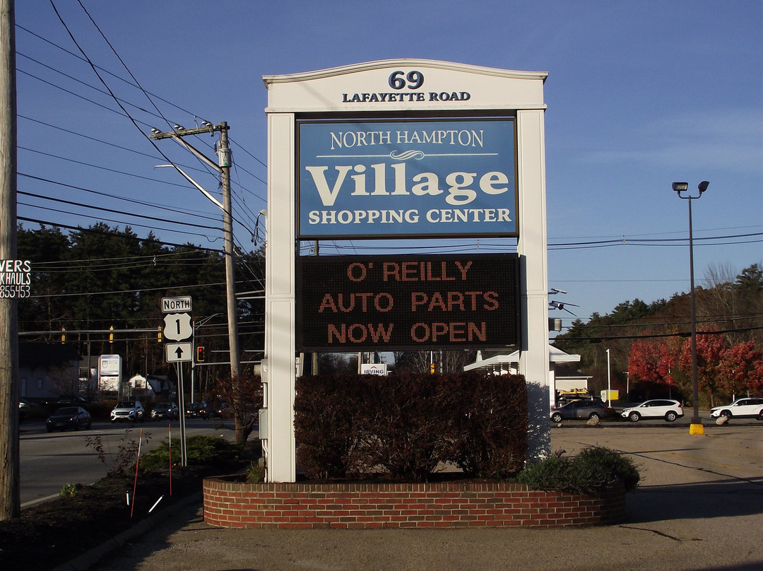 Village Shopping Center-North Hampton必去景点