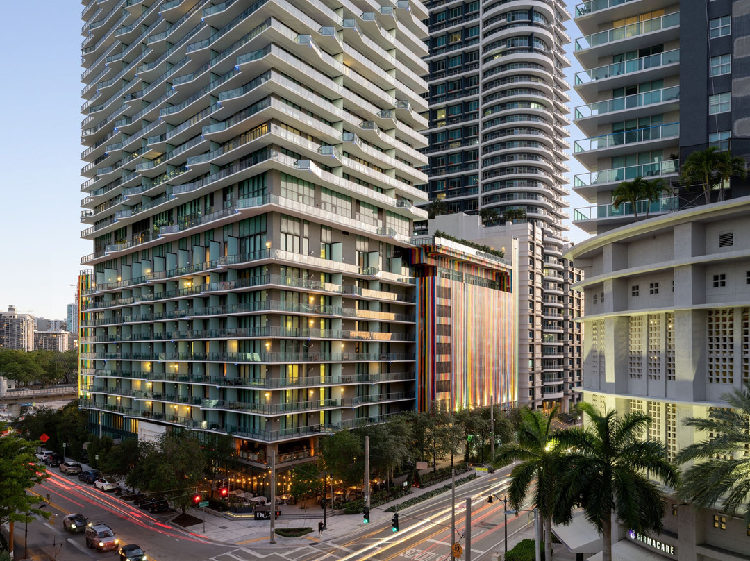 Dua Miami, Autograph Collection主图