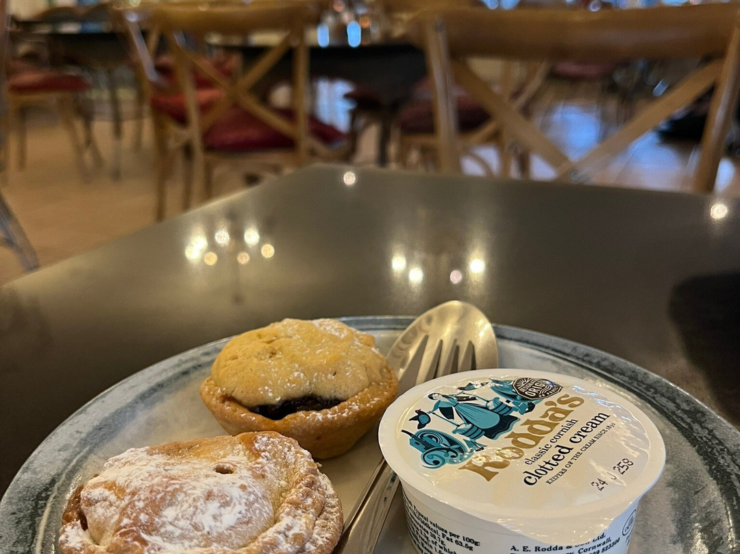 Derwen Garden Centre & Farm Shop-Guilsfield必去景点