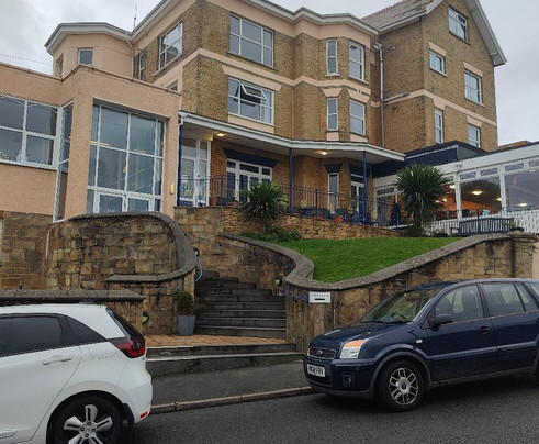 Channel View Hotel主图