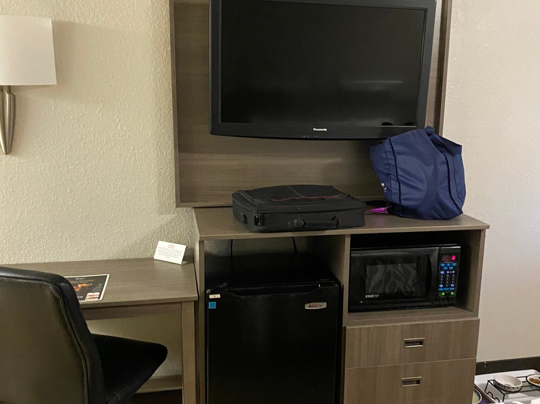 米尔福德红顶客栈主图