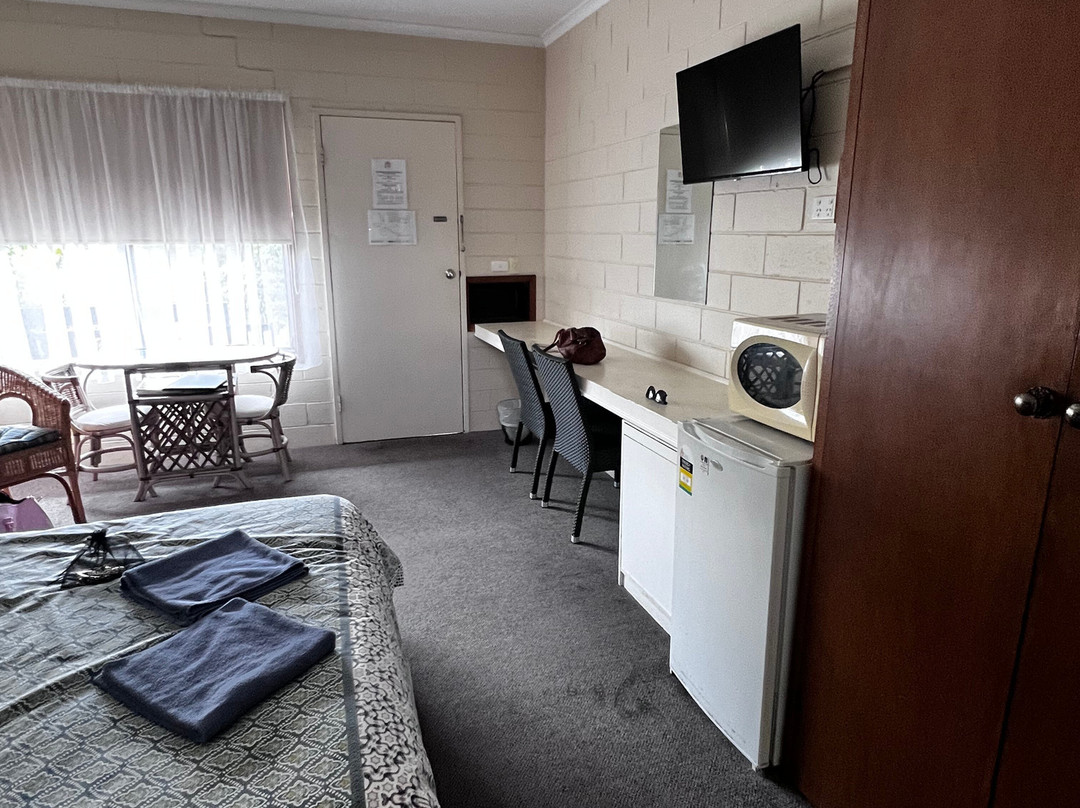 奥帕尔汽车旅店主图