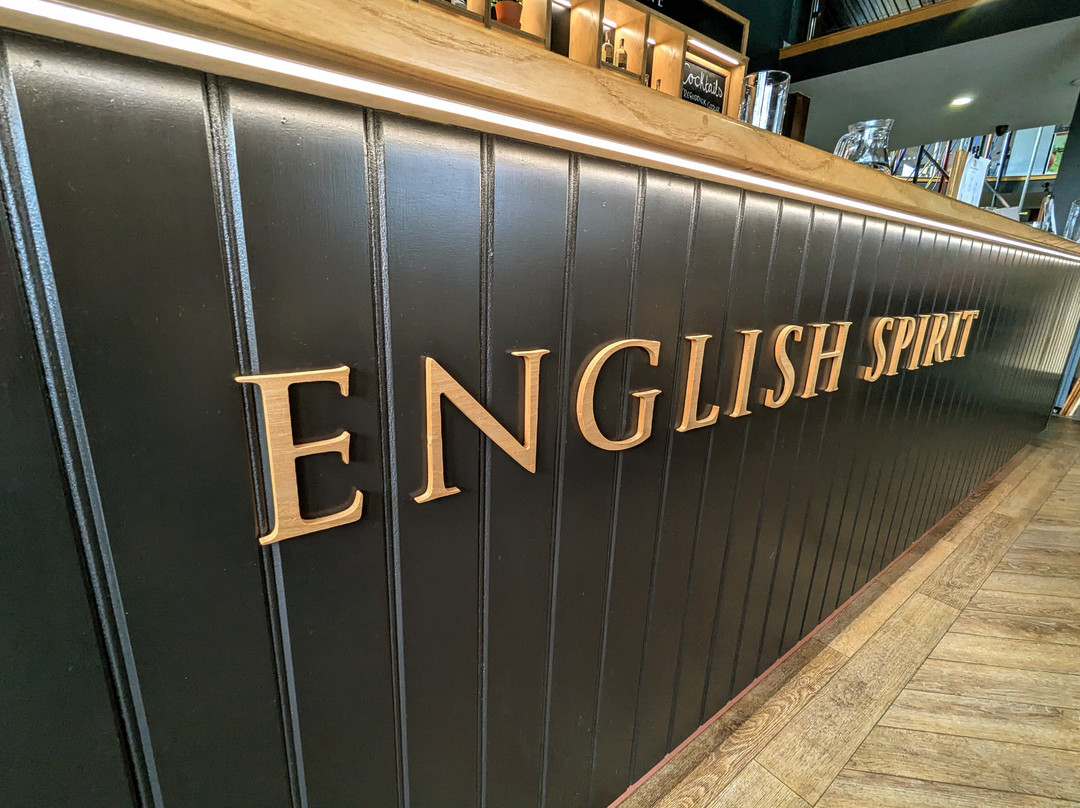 English Spirit Distillery at Treguddick-朗塞斯顿必去景点