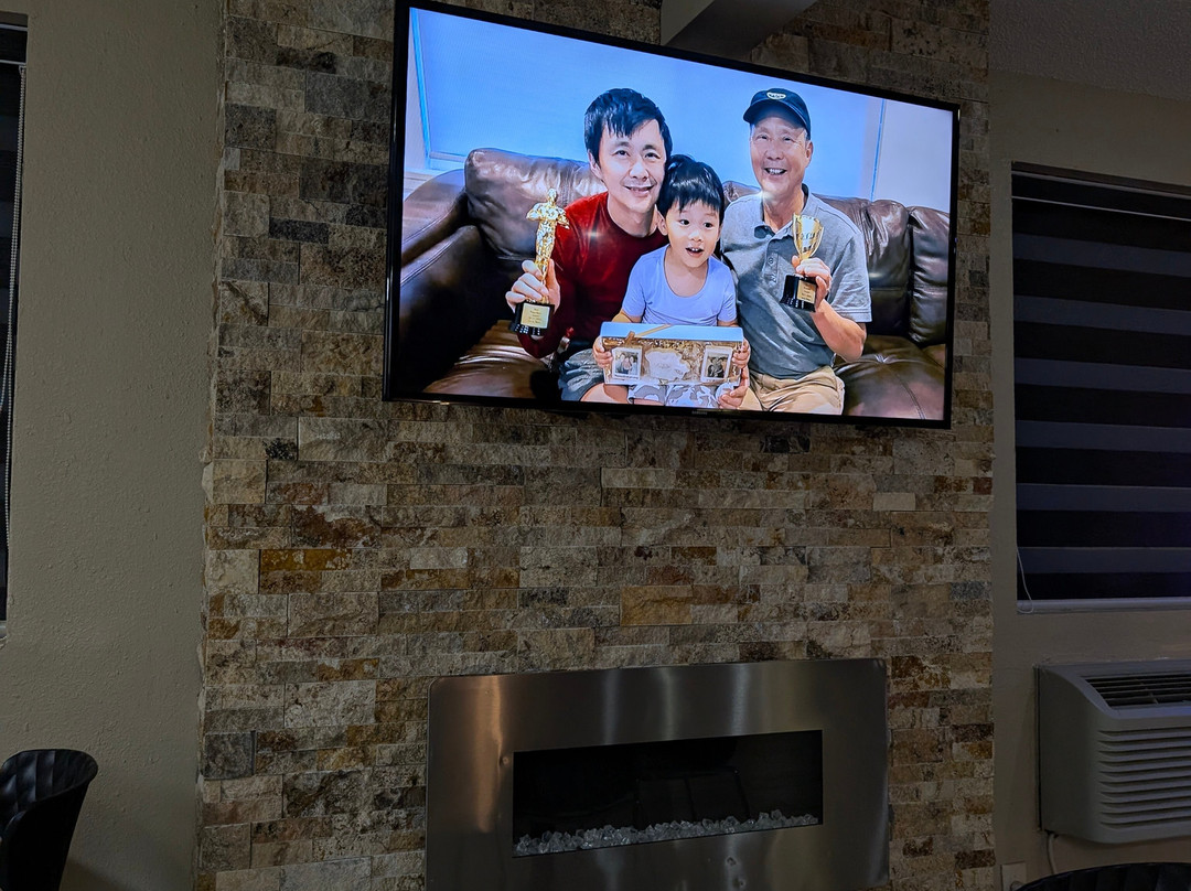 Super 8 by Wyndham Mayfield主图