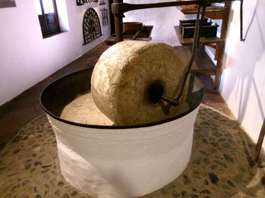 Museo de Artes y Costumbres Populares景点图片