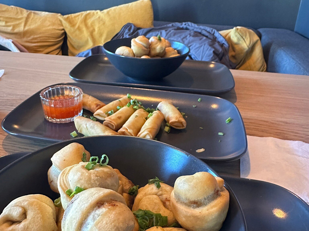 Dumpling House