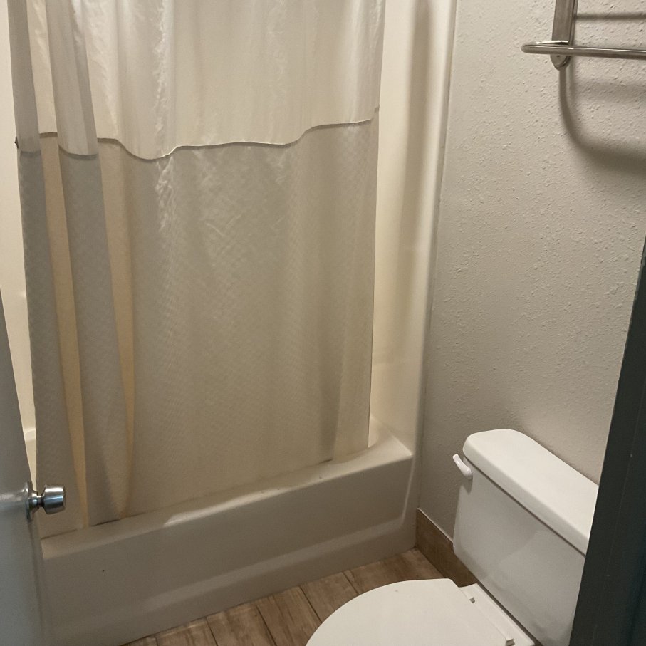 巴恩韦尔戴斯酒店-浴室