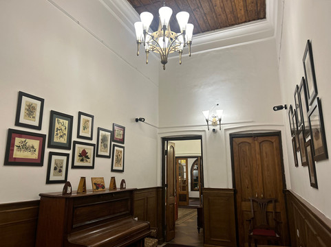 Devdar Woods - An LVB Experience主图