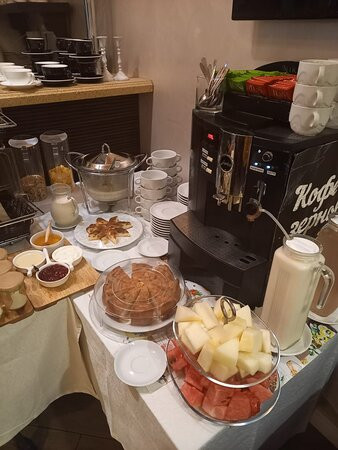 布鲁斯酒店主图