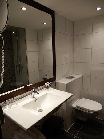 阿姆斯特丹西部美居酒店-浴室