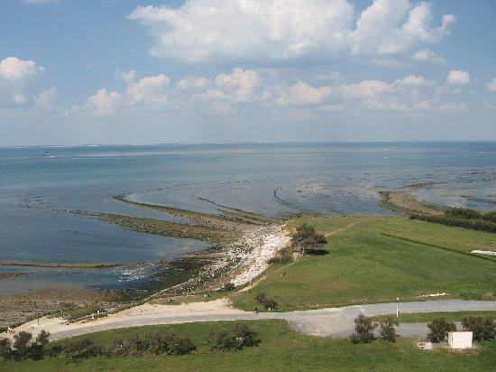 Le Puits Des Brousses主图