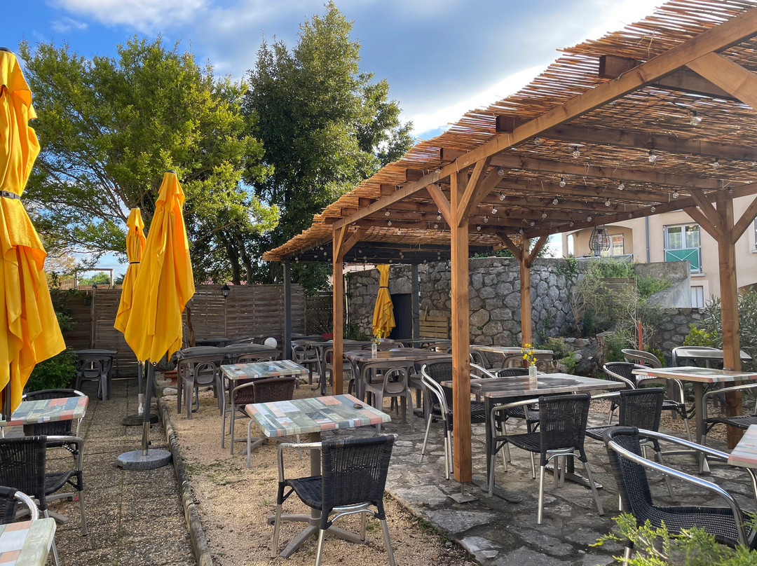 Hotel Restaurant Les Voyageurs主图