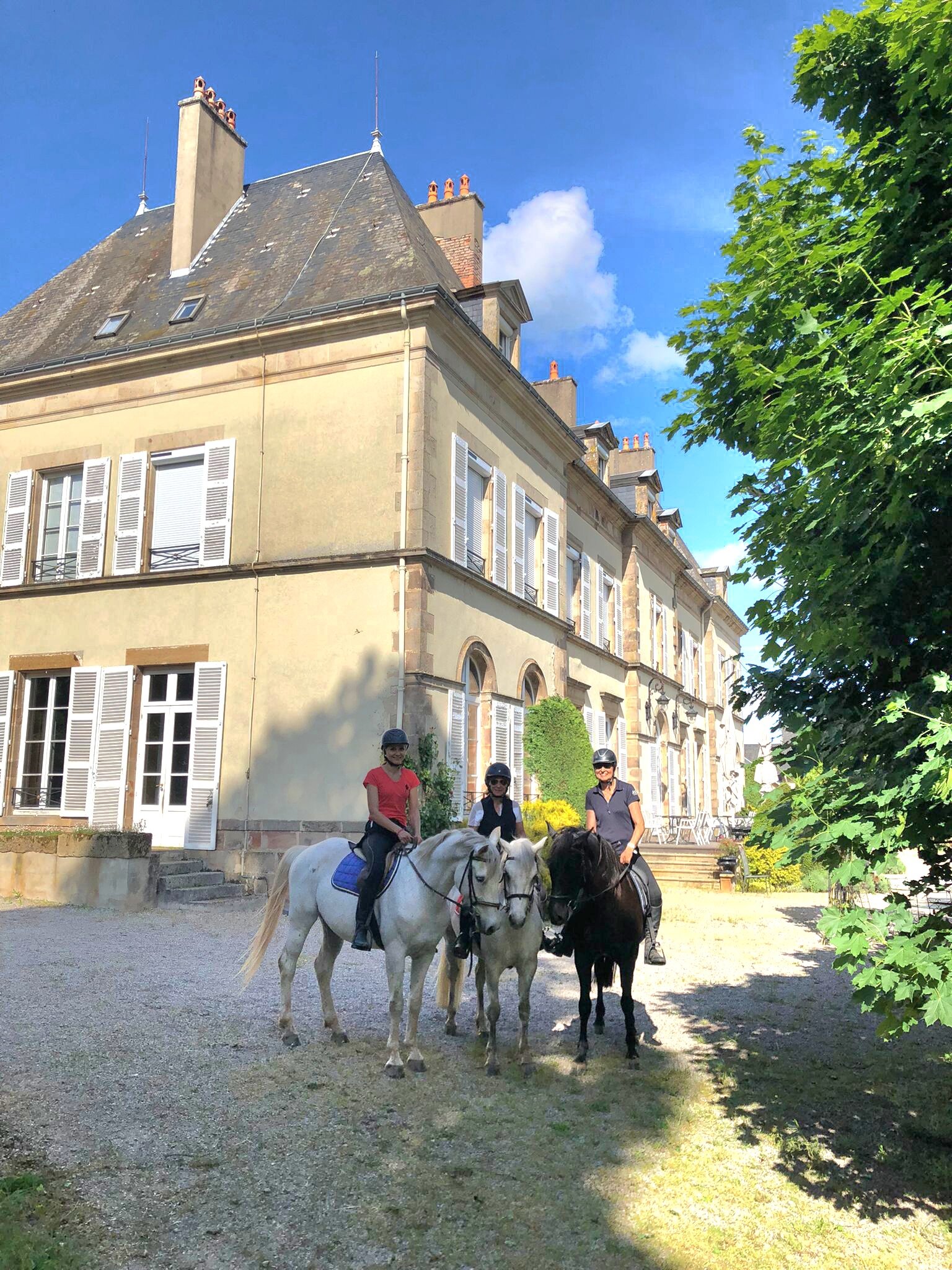 Chateau d'Ygrande-官方