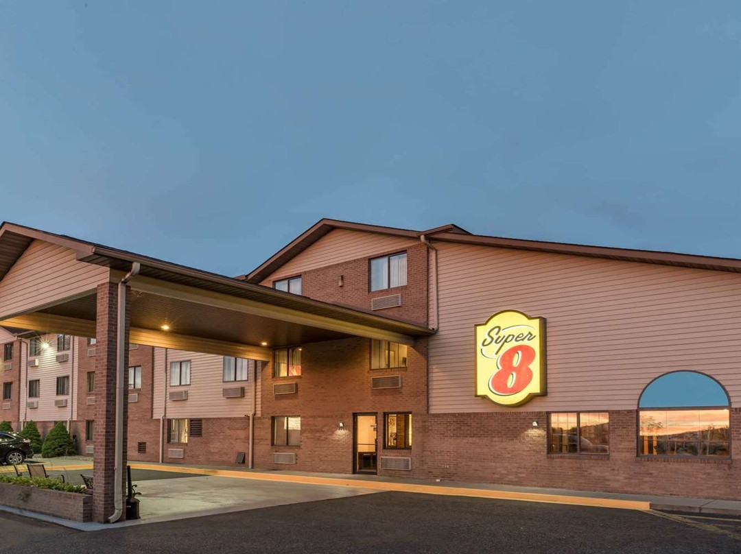 Lloyd酒店住宿-Super 8 By Wyndham Portsmouth