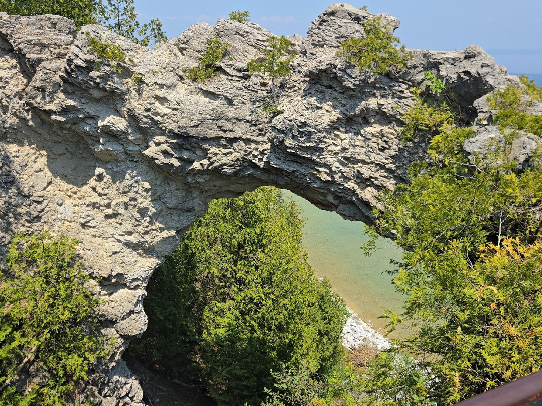Arch Rock景点图片