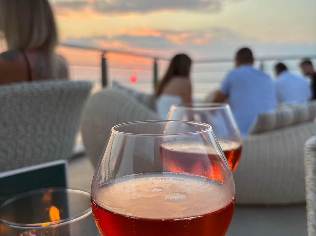 Vista Sky Bar-圣阿涅洛必去景点