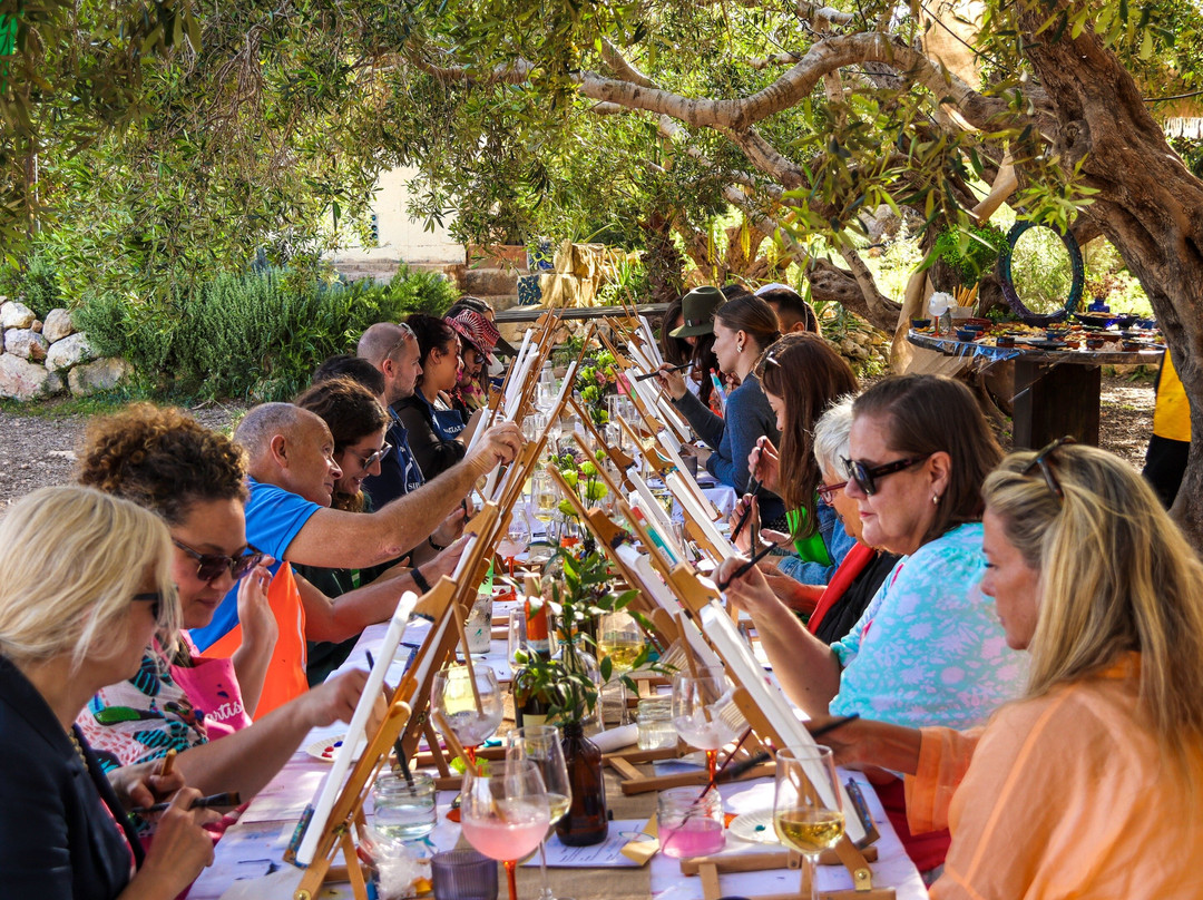 Sip & Paint Malta: Paint, Wine & Fun-马耳他岛必去景点