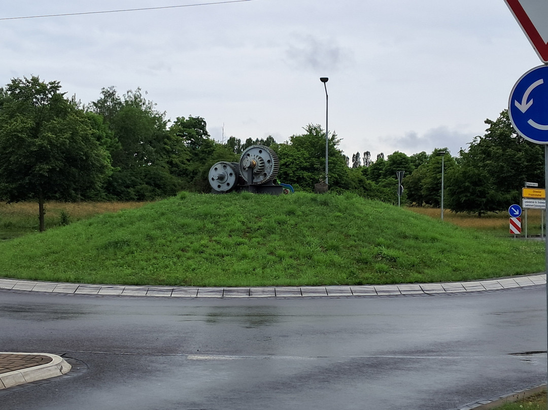 Skulptur Industriedenkmal Im Kreisel-Neunkirchen必去景点