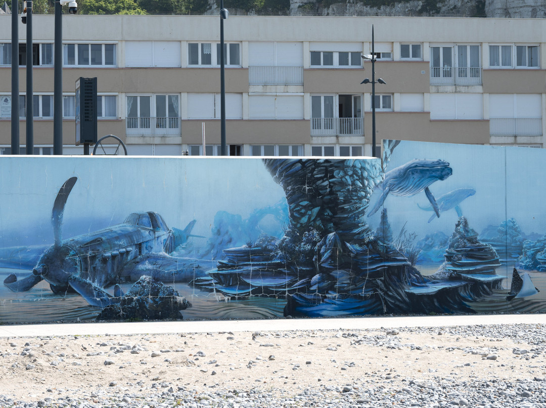 Fresque De Johann Grenier-勒特雷波尔必去景点