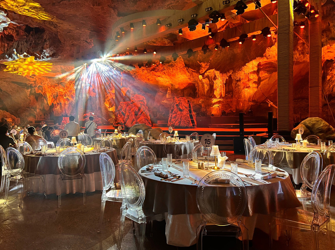 Dragon Pearl Cave