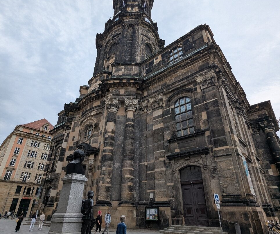 Holy Cross Church-德累斯顿必去景点