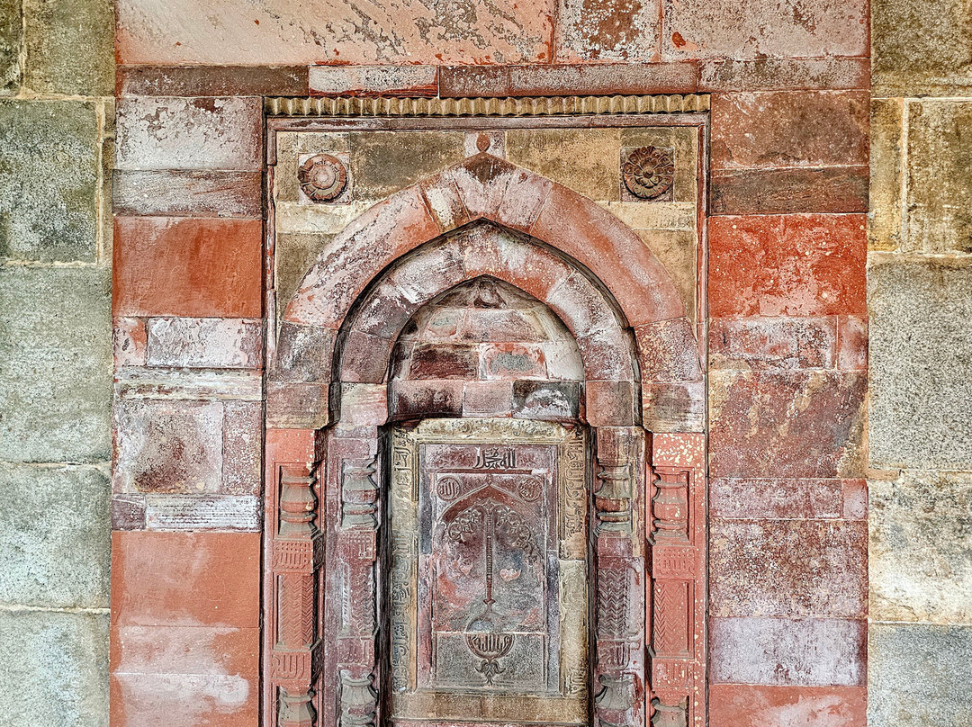 Isa khan's Mosque-新德里必去景点