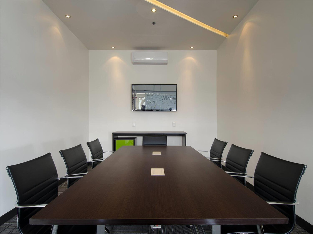 Ramada Encore By Wyndham Guadalajara Sur主图