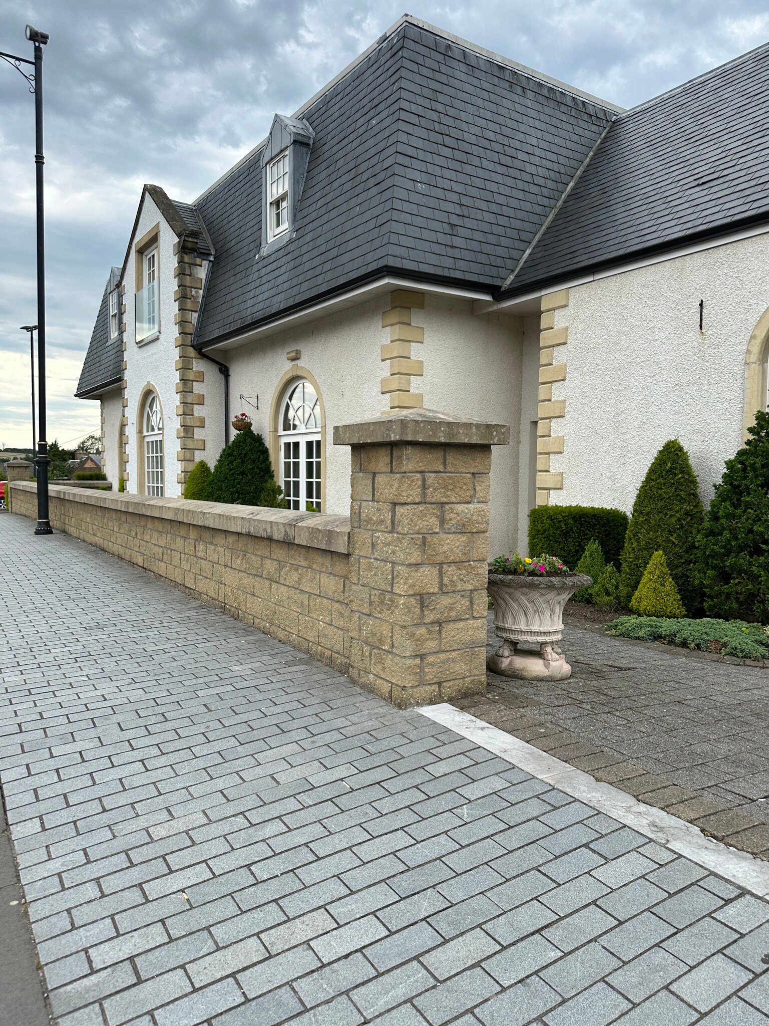 Dumfries Arms Hotel-官方