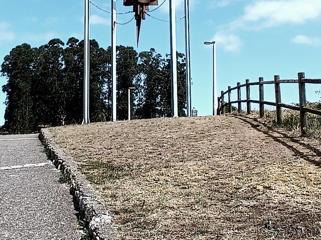 Escultura «damocles»
