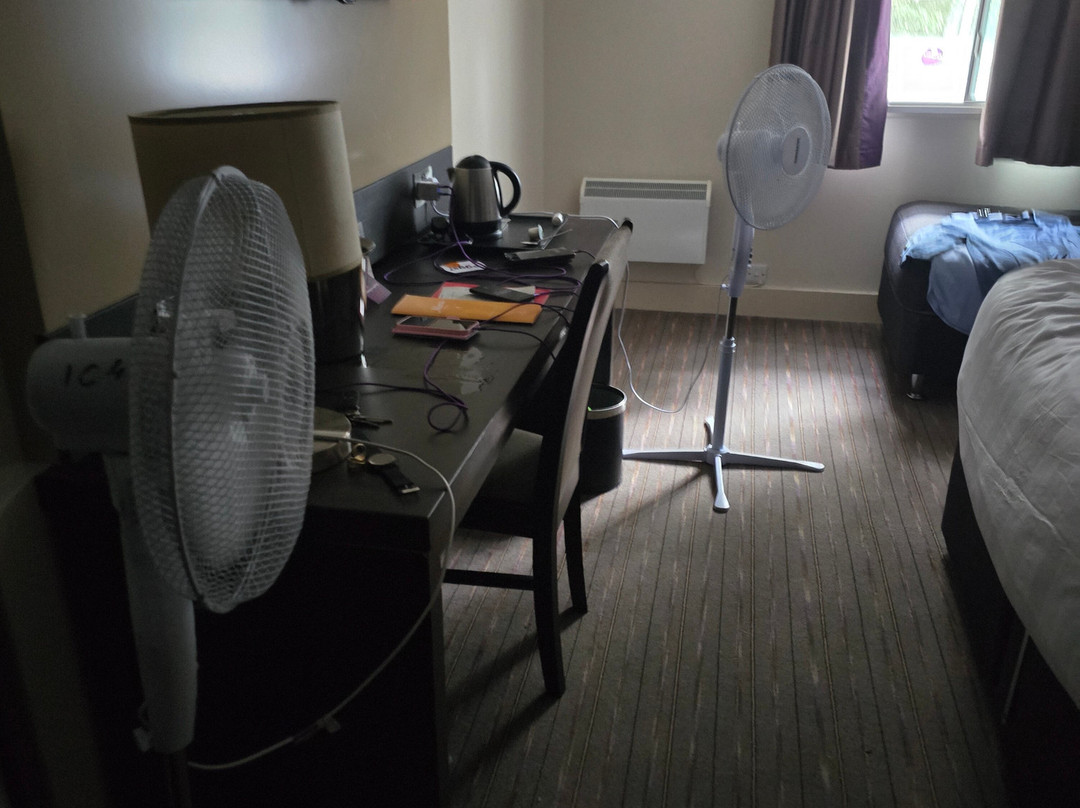 Premier Inn Gatwick Crawley Town West hotel主图