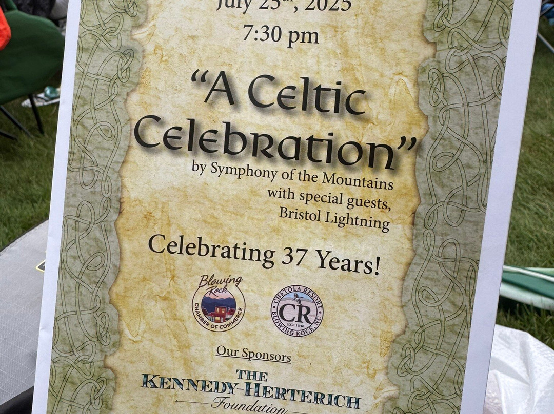 Blowing Rock Chamber of Commerce Information Center-布洛英罗克必去景点