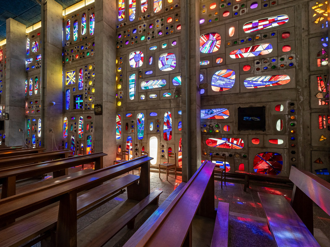 Eglise Saint Martin-Foucarmont必去景点