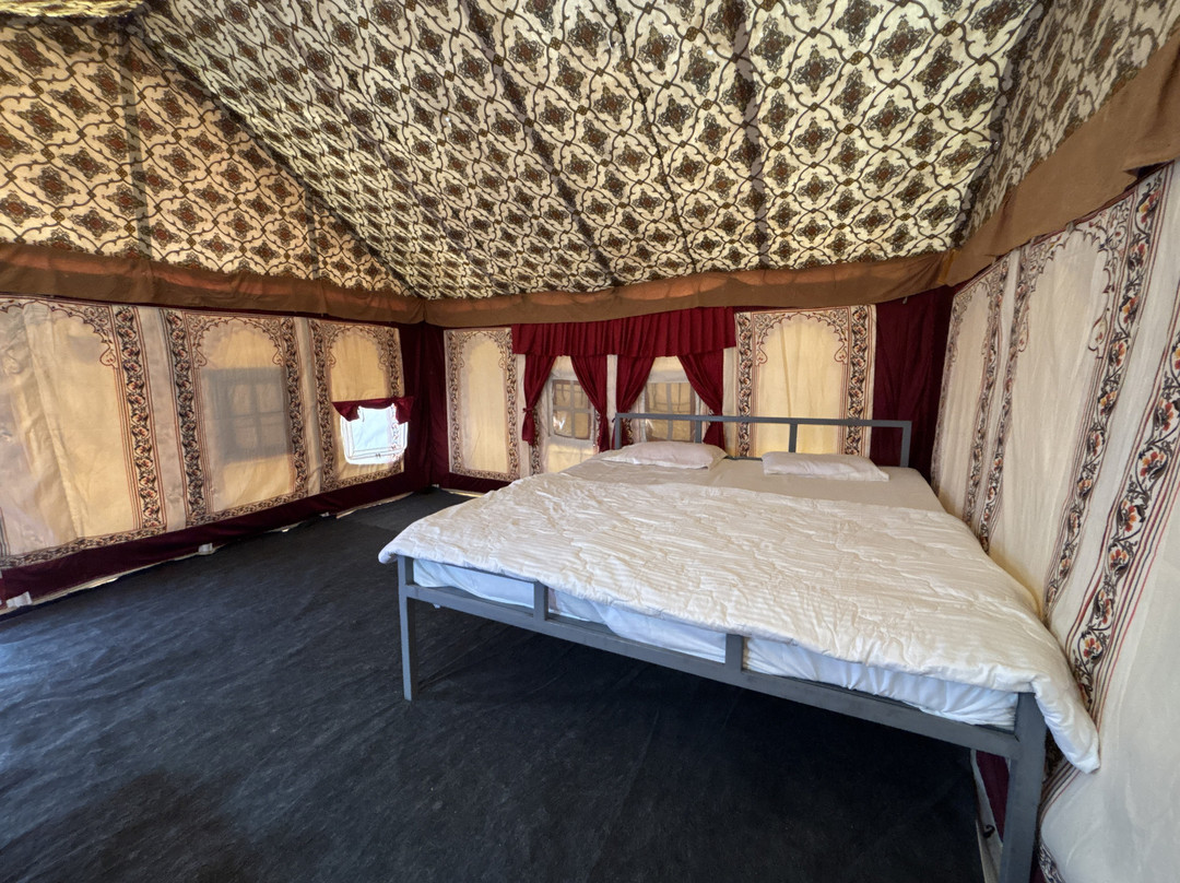 Desert Inn Camp