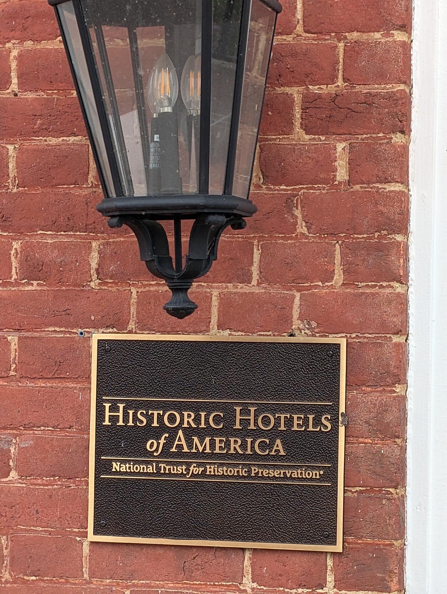 Blackburn Inn And Conference Center-浴室