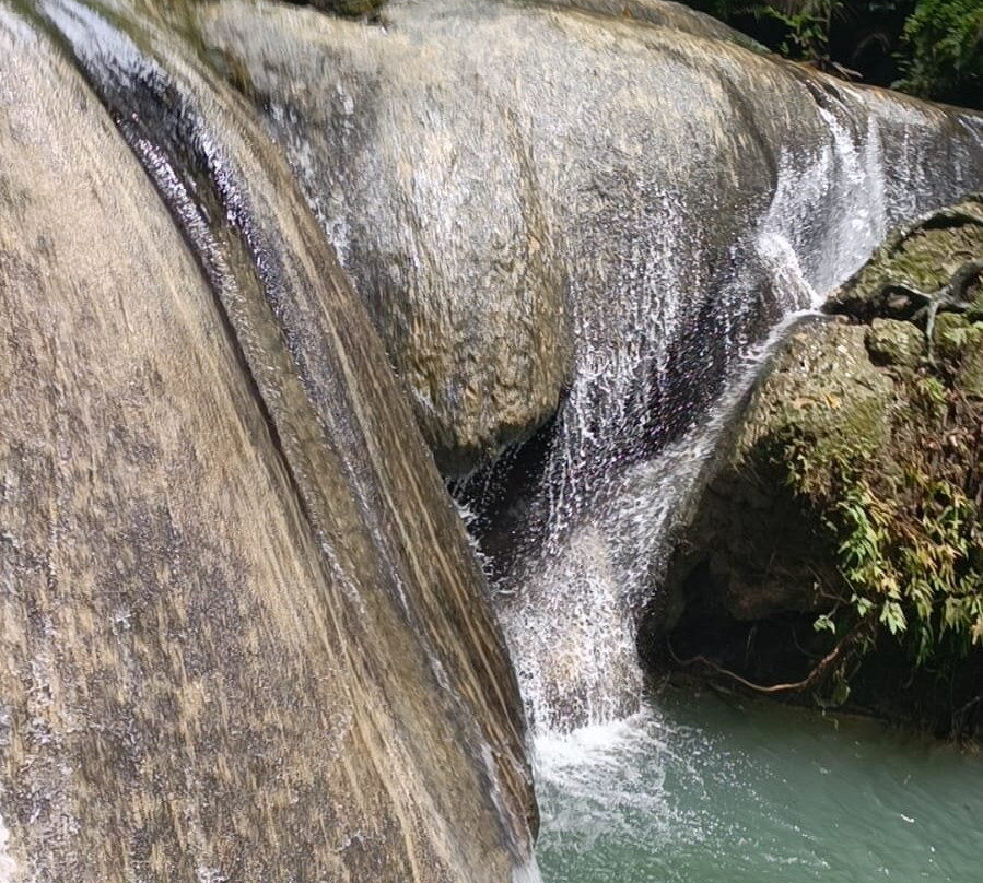 La-gaan Falls-拉孜必去景点