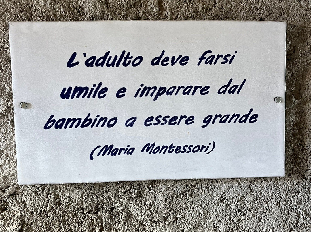 I Muri Raccontano-Azzinano必去景点