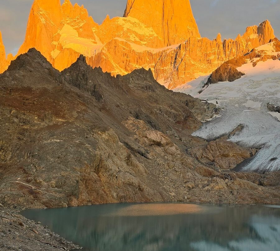 Taxi Remis Calafate Traslados Turísticos en El Calafate-埃尔卡拉法特必去景点
