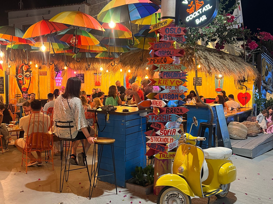 Vamos Cocktail Bar-Ksamil必去景点