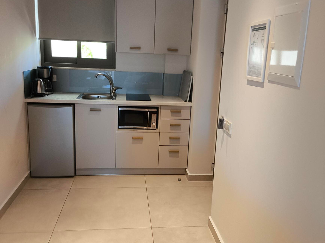 Stefan Village Hotel Apartments主图