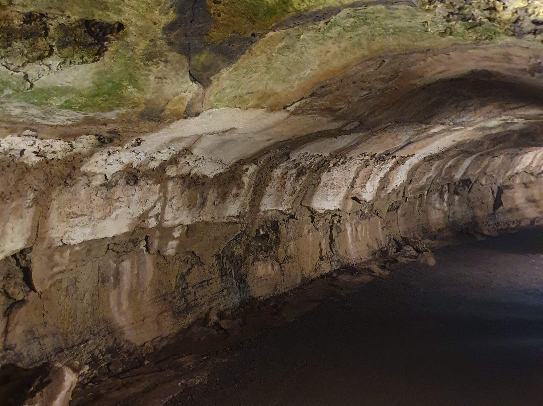 Lava Tunnel-圣克鲁斯必去景点