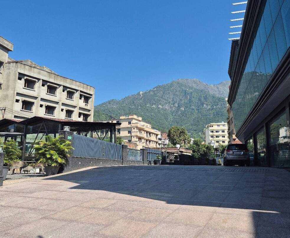 Ramada by Wyndham Katra Station Road主图