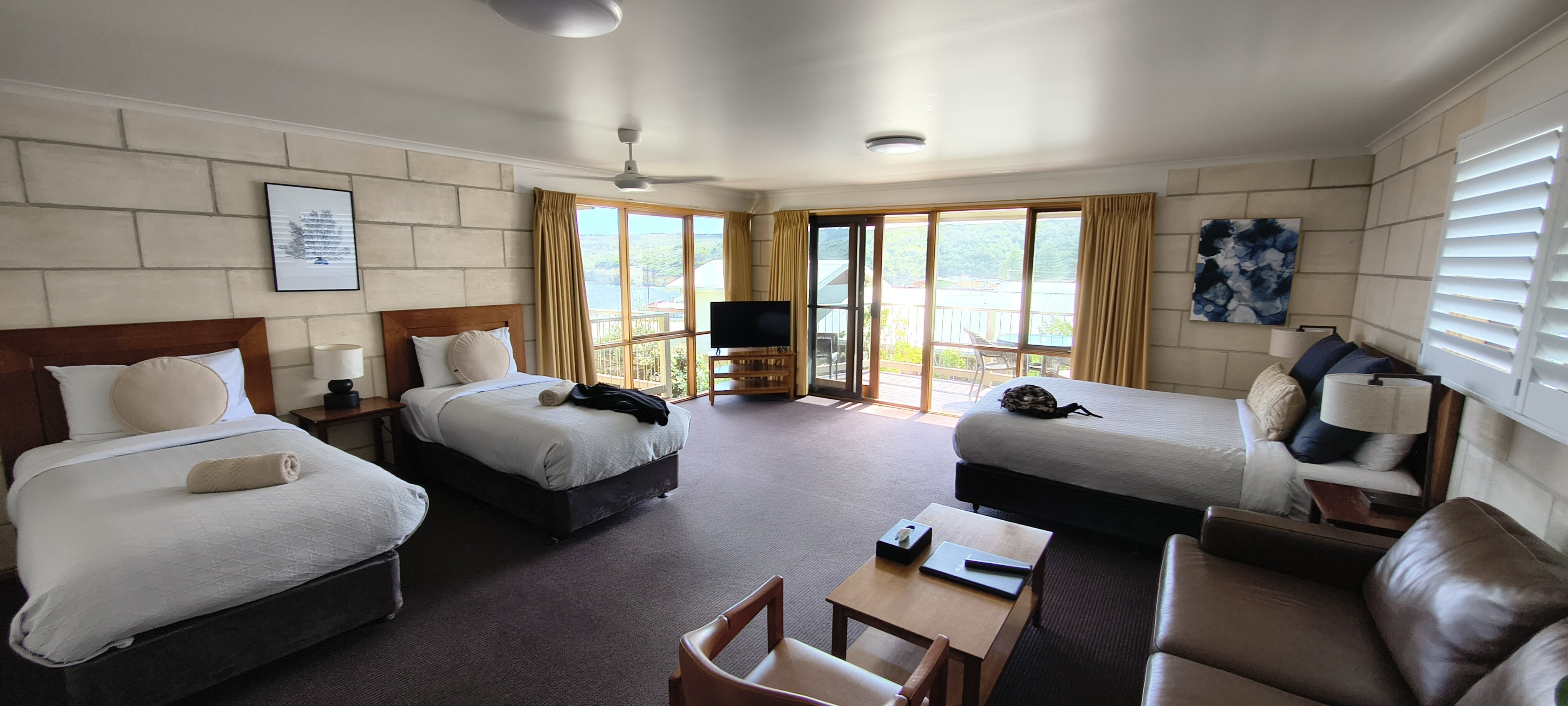 阿德湖汽车旅馆-官方