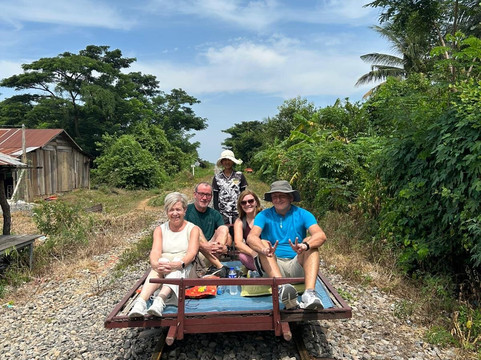 Cambodia Private Transport-马德望必去景点