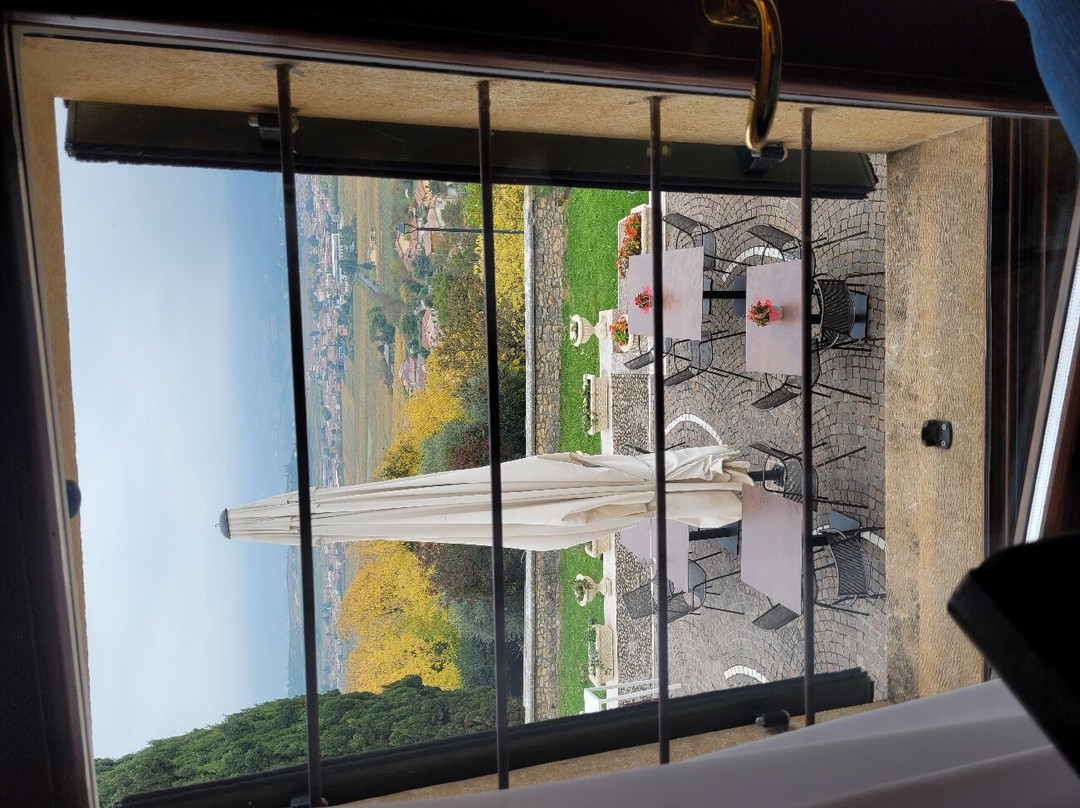 Castrum Wine Relais主图