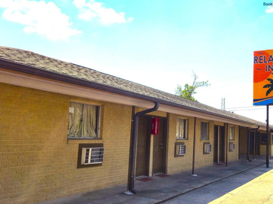 Relax Inn By Oyo Sulphur Hwy 90
